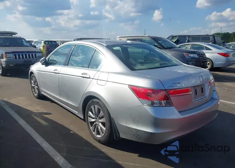 2011 Honda Accord 2.4 Ex-L z USA, uszkodzony, nr VIN 1HGCP2F80BA087303